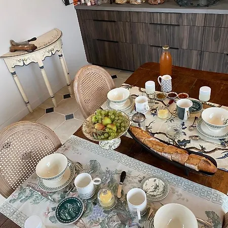Demeures & Chateaux Le Clos Luly Bed & Breakfast *
